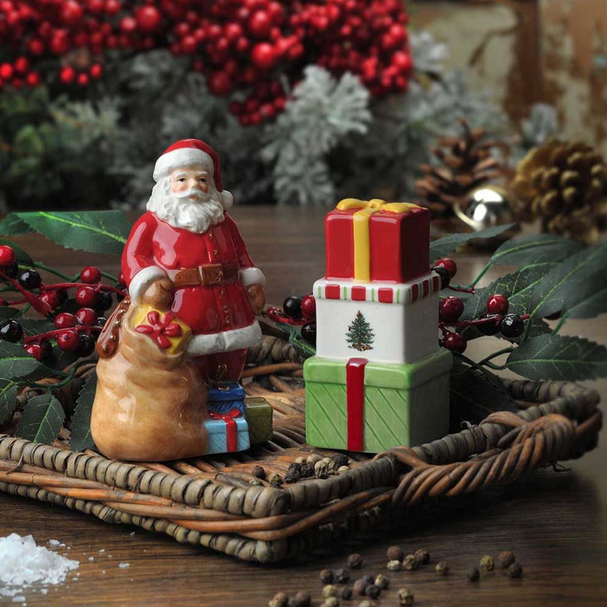 Christmas Tree Santa Salt & Pepper Gift Boxed image number null